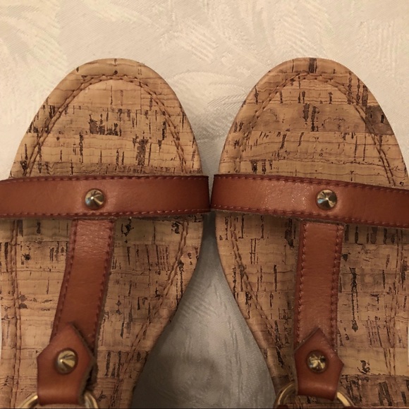 Cute brown sandal wedge - Picture 5 of 8